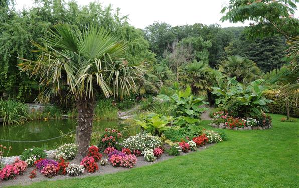 Les Jardins de Louanne près de l'Hôtel restaurant La Taverne des deux Augustins, hôtel 2 étoiles, hôtel de charme, restaurant traditionnel, brasserie, hôtel bord de mer à Etretat, Seine Maritime, Normandie