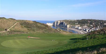 Golf d'Etretat près de l'Hôtel restaurant La Taverne des deux Augustins, hôtel 2 étoiles, hôtel de charme, restaurant traditionnel, brasserie, hôtel bord de mer à Etretat, Seine Maritime, Normandie