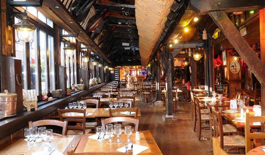 HOTEL ** RESTAURANT