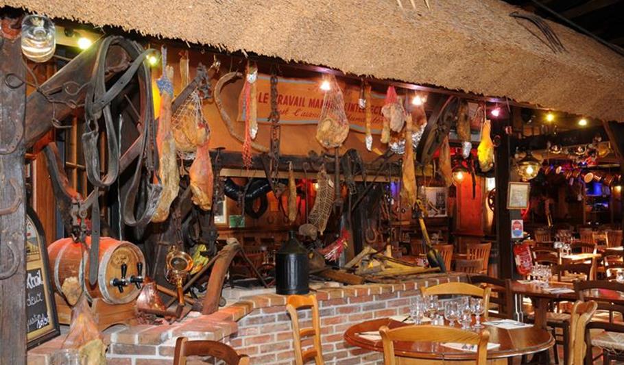 HOTEL ** RESTAURANT